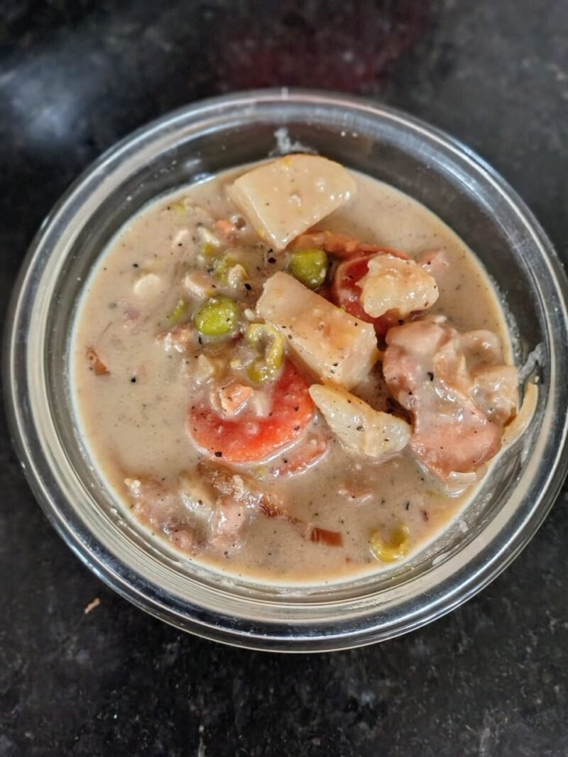 Chicken Stew With buttery Pav(4 PC)
