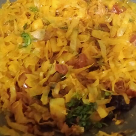 Aalu Cabbage fry with 3 Paratha/4Roti