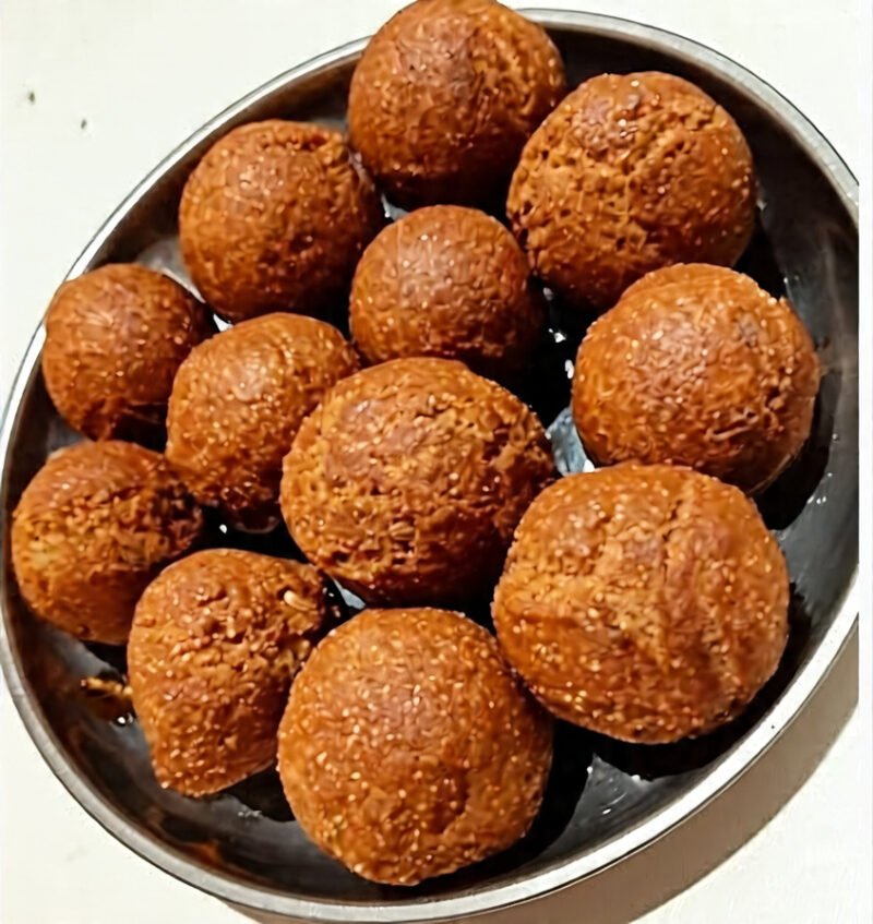 Gulugula (ଗୁଲୁଗୁଲା) 5 pc with Chana Ghughuni