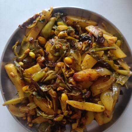 Aalu Sem Fry (Hyacinth Beans) with 4 Chapatis / 3 Parathas
