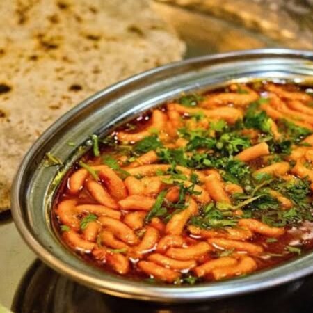 Shev Bhaji with 4 chapati