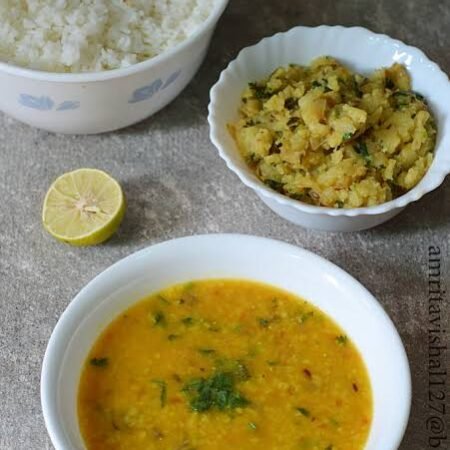 Bhaat Daal Aaloo Chokha