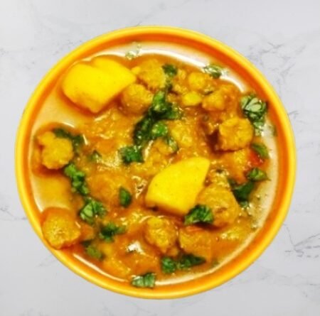 Aalu Soyabean sabji with 4 Chapati