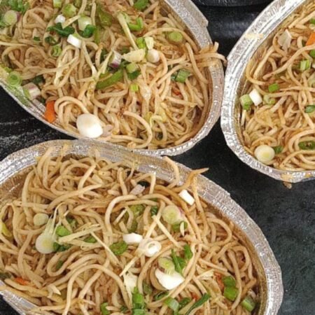 Veg Hakka Noodles - Full - serves 2