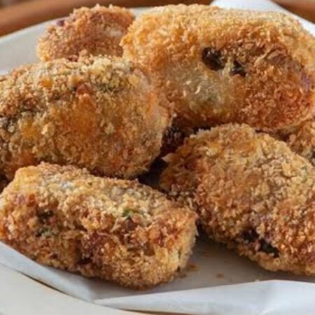 Veg Cutlet 8 pc with Chutney Salad